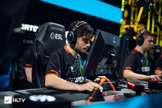 T1战队成功晋级2025全球总决赛瑞士轮阶段